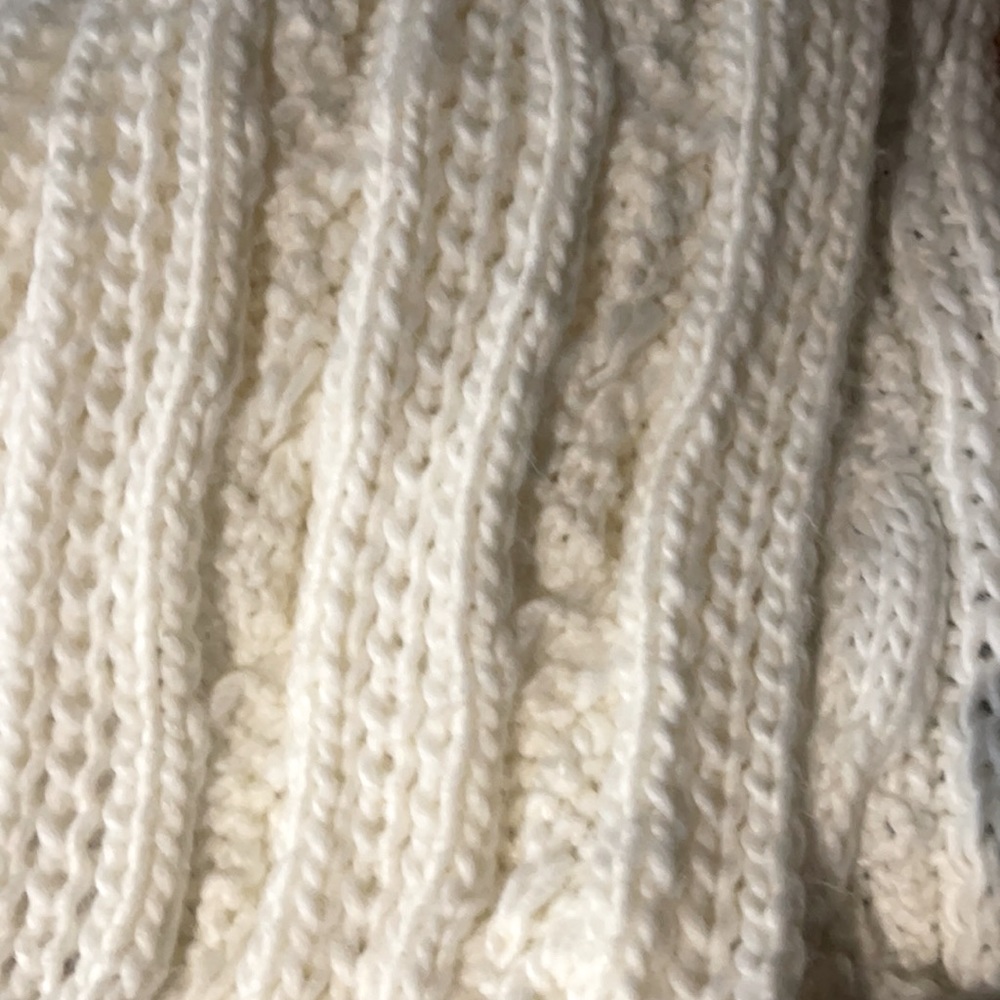 Hand Knitted Scarf - Picture 3 of 3